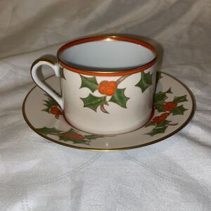 Vintage Fitz Floyd Christmas Holly Cup‎ Saucer Retired 1982 Made in Japan